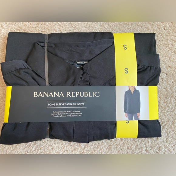 Banana Republic Black Satin Pullover Size S - Picture 1 of 3